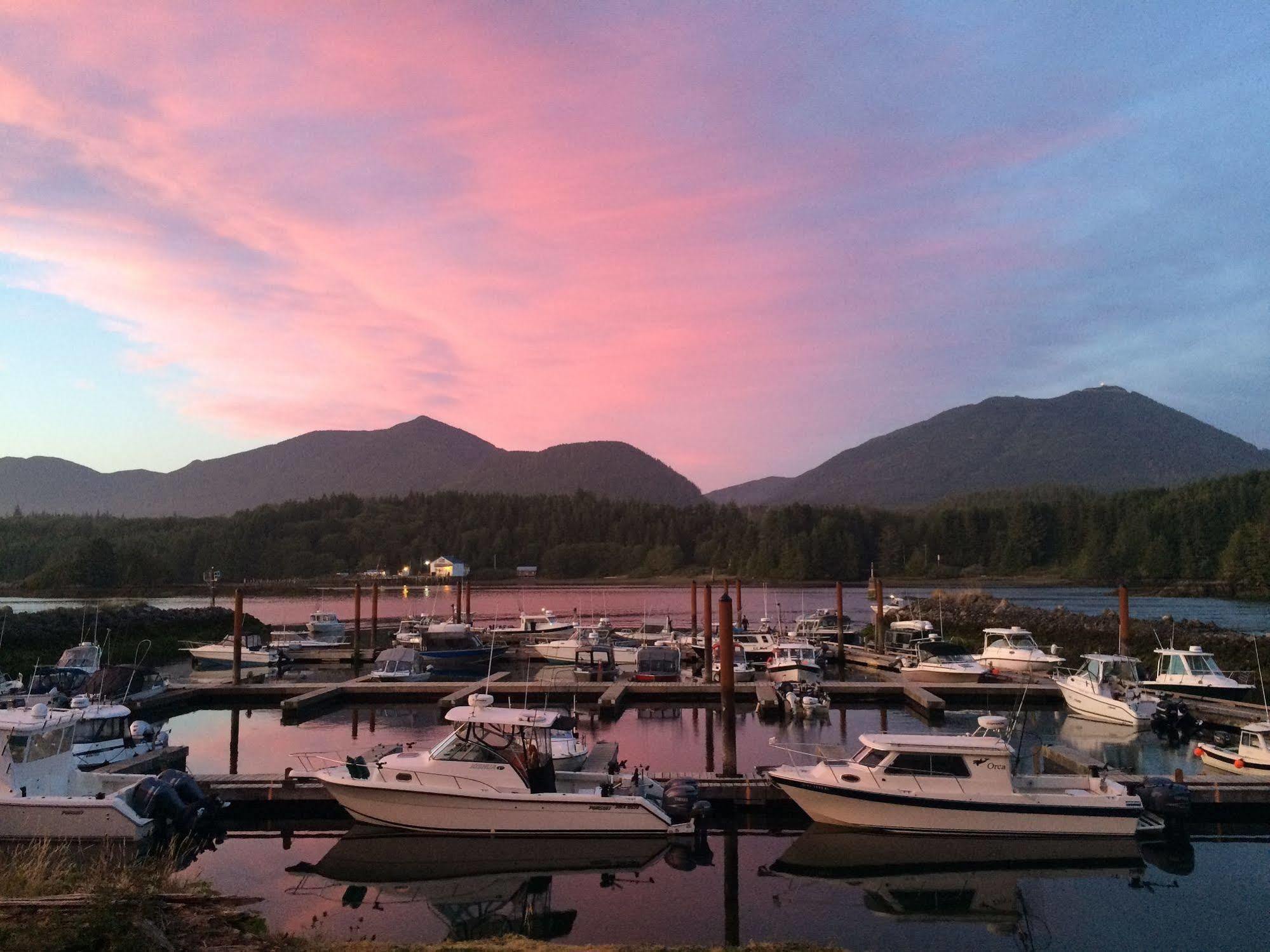 Island West Resort Ucluelet Εξωτερικό φωτογραφία