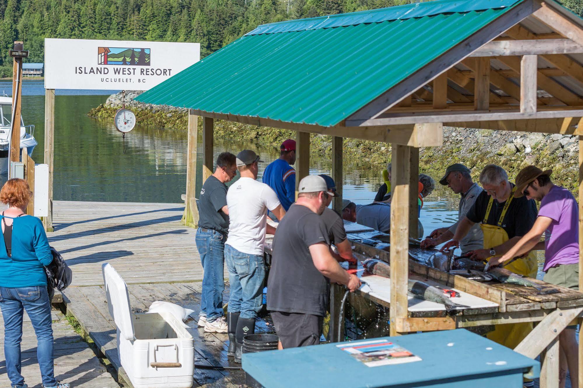 Island West Resort Ucluelet Εξωτερικό φωτογραφία